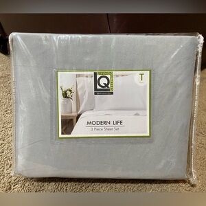 Living Quarters 3 Piece TWIN Sheet Set 200 TC Cotton Blend Gray Mist NEW